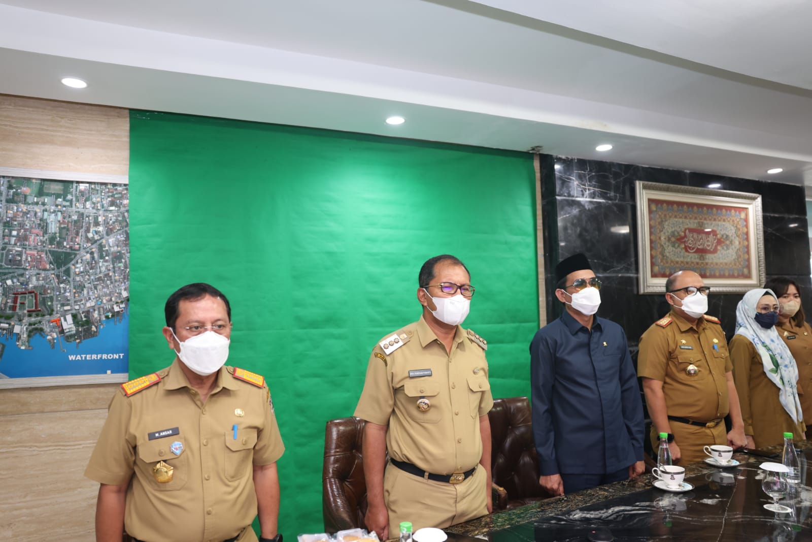 Ketua DPRD Bersama Wali Kota Makassar Ikuti Rapat Kerja Virtual Bersama Mendagri